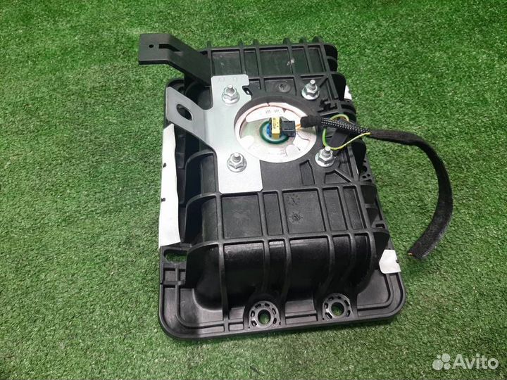 Подушка безопасности в торпедо Peugeot 3008 2010