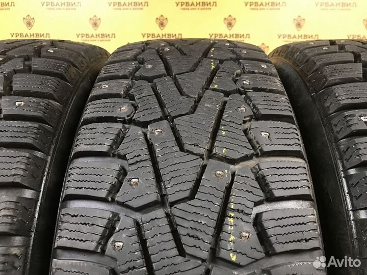 Pirelli Ice Zero 215/65 R16 102T