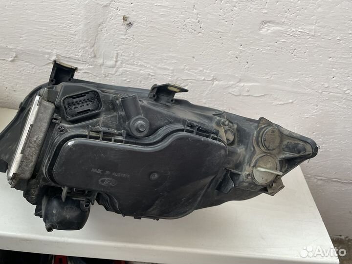 Фара правая на bmw e90