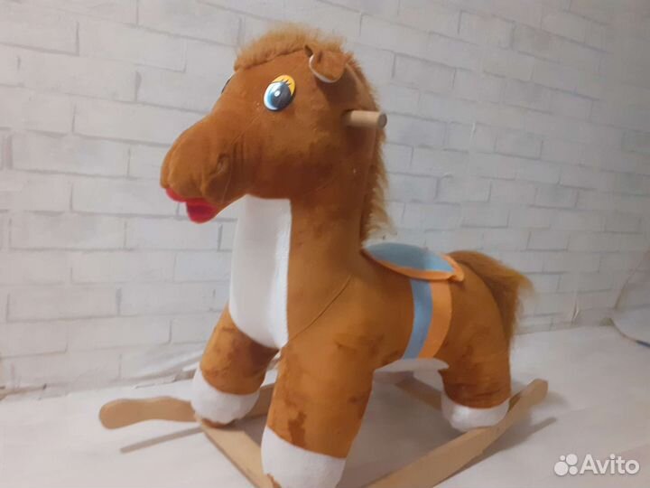 Лошадь качалка