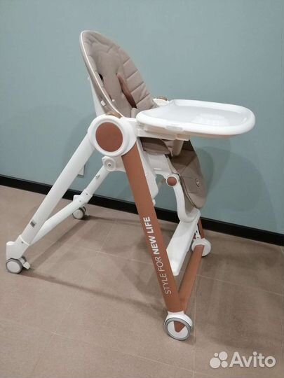 Детский стульчик для кормления happy baby