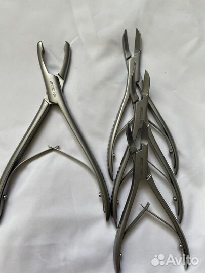 Зажим Кусачки костные Крючок Фарабефа