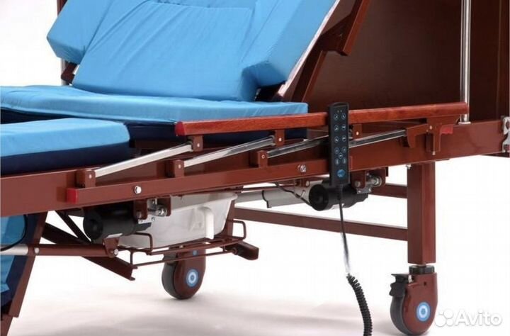 Медицинская кровать