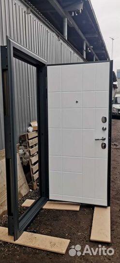 Дверь входная металлическая