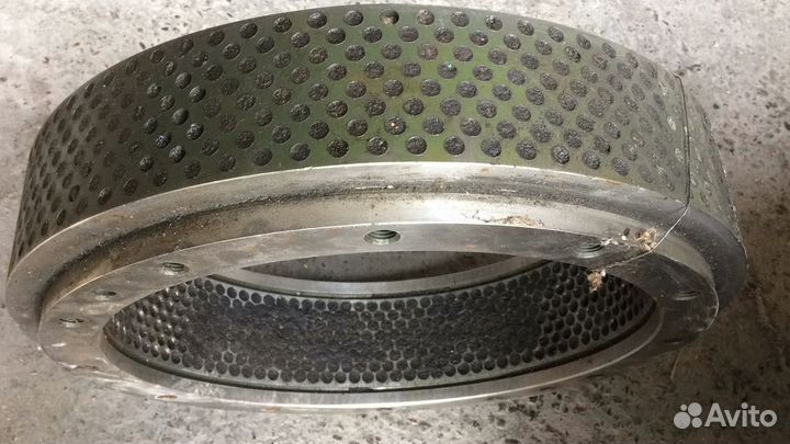 Матрицы и другие зап.части для грануляторов