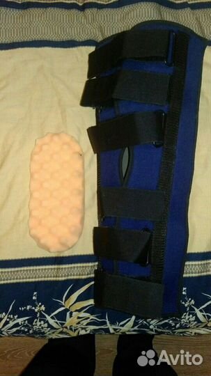 Коленный бандаж