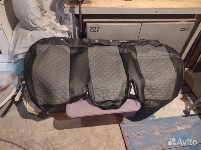 Автомобильные чехлы из экокожи