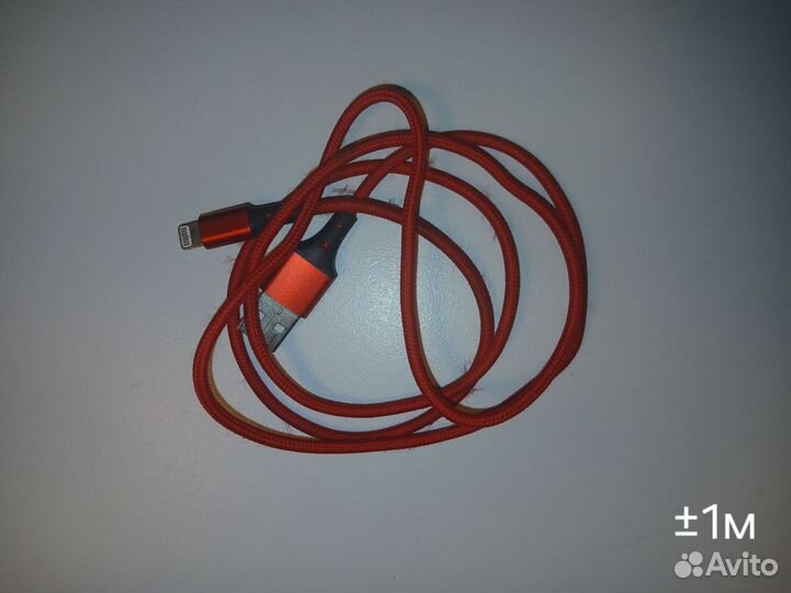 Зарядка на iPhone, переходник для наушников