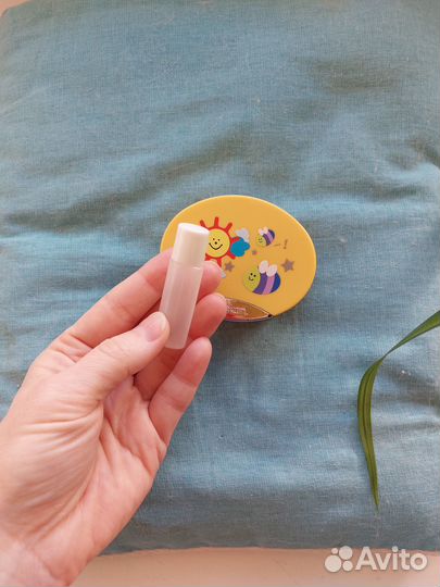 Контейнер для линз в путешествиях