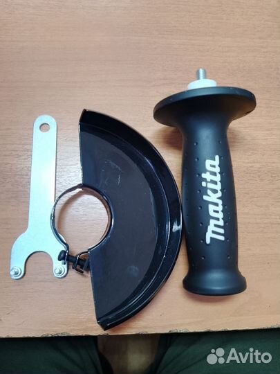 Шлифмашинка makita