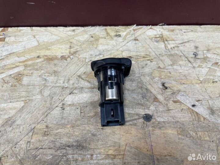 Розетка LADA X-Ray