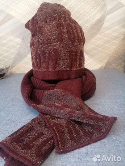 Комплект шапка и шарф женский