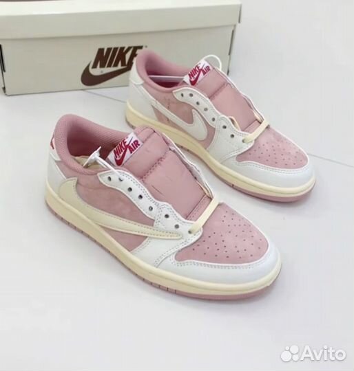 Travis Scott x Air Jordan 1 Low OG 'Shy Pink'