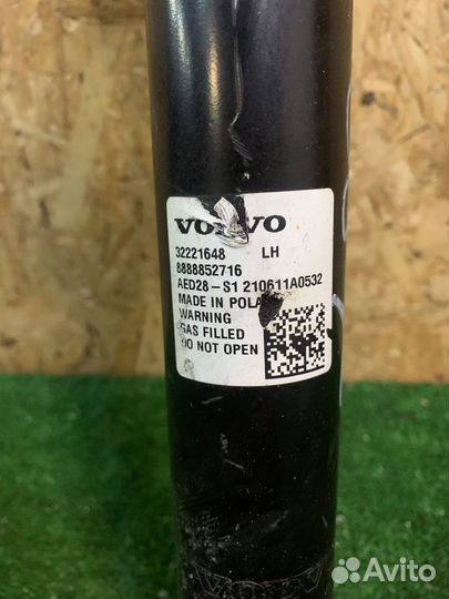 Амортизатор задний левый volvo XC40 32221648
