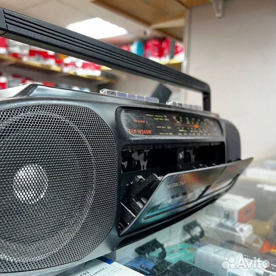 Магнитола Hitachi TRK W240W