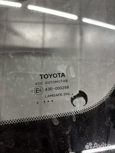 Лобовое стекло на toyota rav4 40,2018