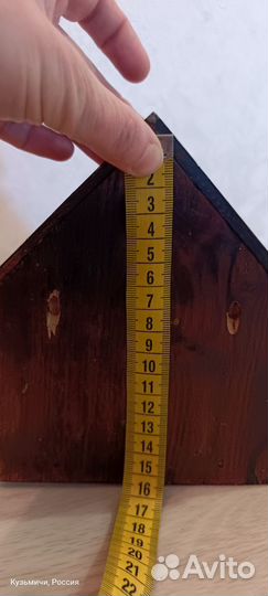 Вешалка из дерева