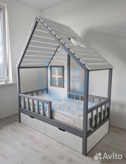 Кровать Домик