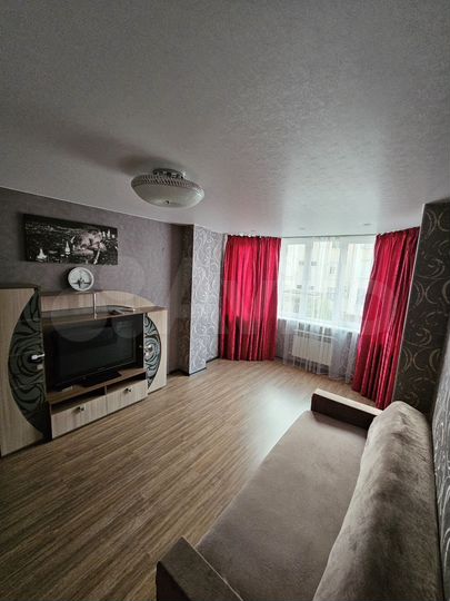 3-к. квартира, 85 м², 2/10 эт.