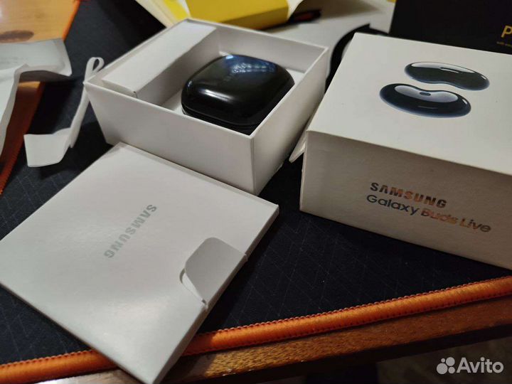 Samsung galaxy buds live