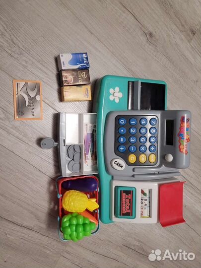 Игрушечная касса