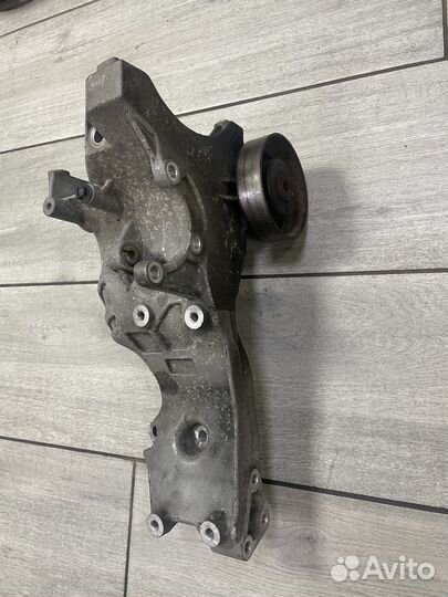 Кронштейн генератора Ауди А4 8Е Б7