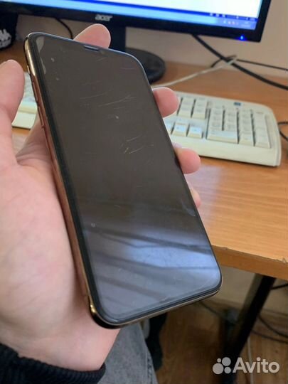 iPhone 11 Pro, 64 ГБ