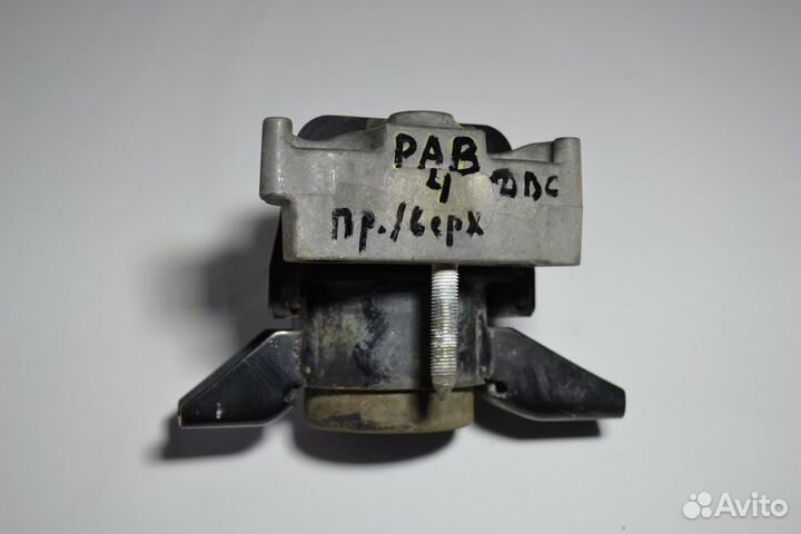 Опора (подушка) двигателя правая Toyota Rav 4