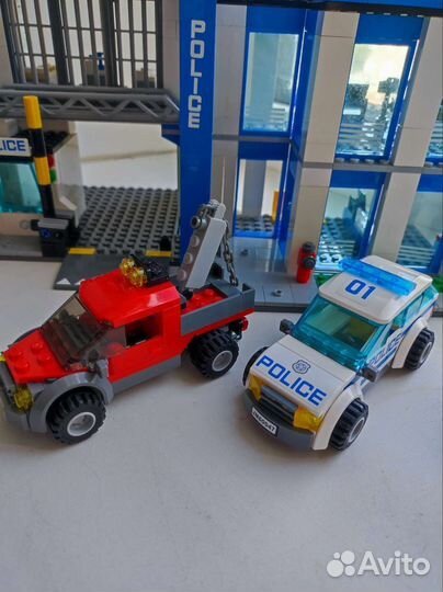 Lego City полицейский участок