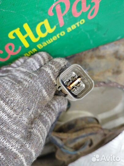 Диффузор вентилятор охлаждения Mitsubishi Carisma