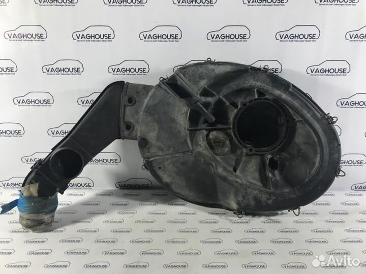 Корпус воздушного фильтра Ford Sierra MK 1 2.0