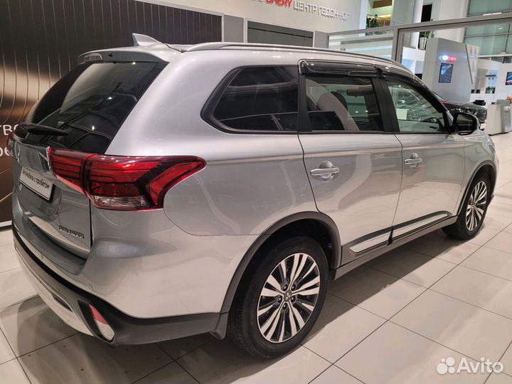 Mitsubishi Outlander 2.0 CVT, 2018, 79 679 км