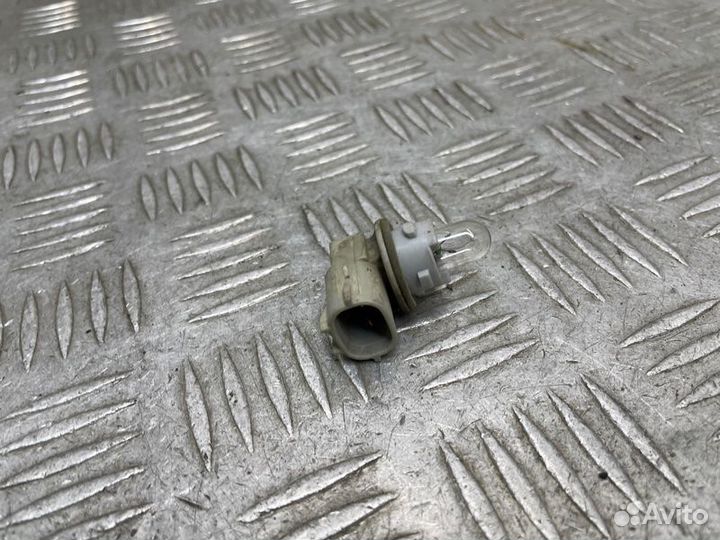 Патрон лампы Toyota Camry V30 2azfe 2004