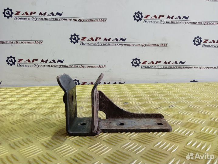 Замок кабины ответная часть левый Man Tgl Tgm Tga