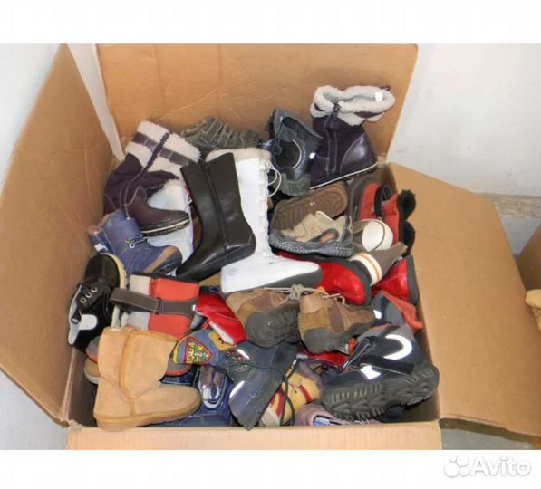 Вешок с обувью Б/У