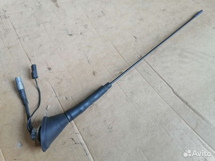 Антенна Audi 100/A6 C4,VAG 4A9035501