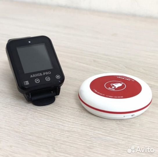 Кнопка вызова официанта и часы пейджер Элит