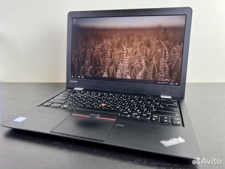 Новый ноутбук Lenovo: i3-7го/8Гб Озу/SSD