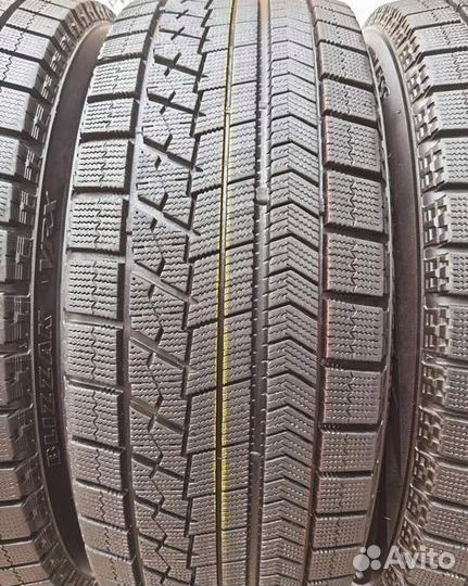 Bridgestone Blizzak VRX 225/55 R18 101Y