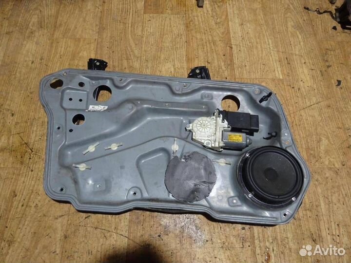 Стеклоподъемник электр. передний левый Volkswagen