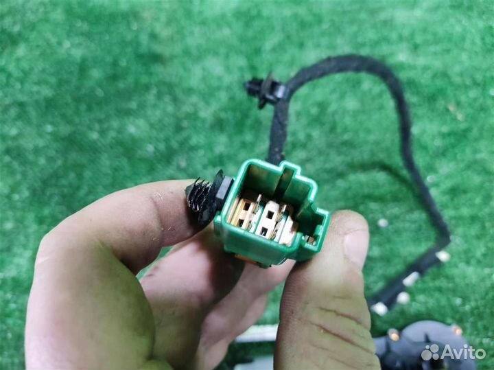 Моторчик сиденья Land Rover Discovery 4 2010