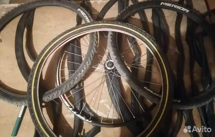 Покрышки и диск для велосипеда 26