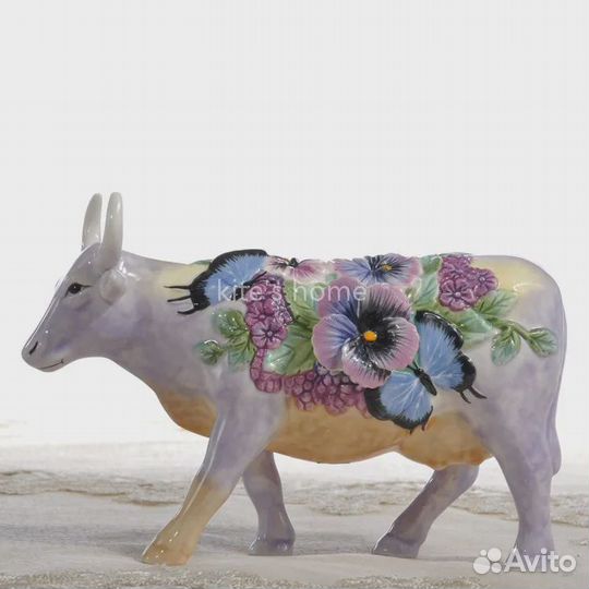 Керамика, корова с золотыми рогами и цветами
