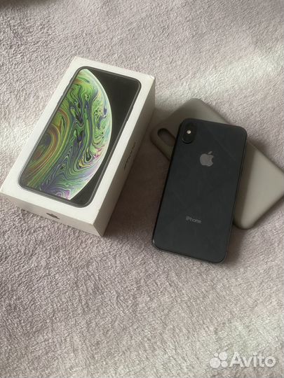 iPhone Xs, 64 ГБ