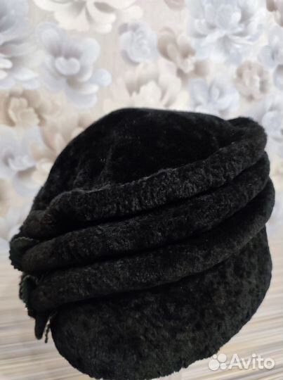 Шапка из мутона зимняя женская