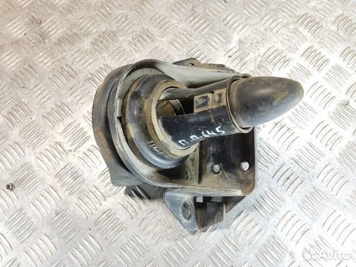 Кронштейн Vaz Niva