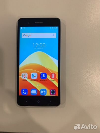 Телефон ZTE