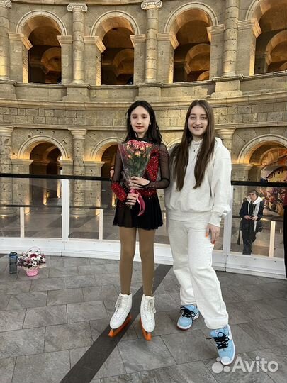 Тренер по фигурному катанию