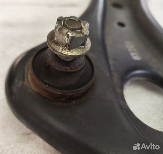 Рычаг передний левый Nissan Note E Power HE12