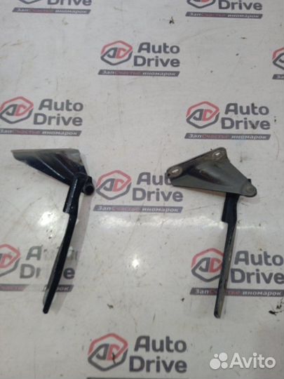 Петля капота LADA Granta 21127 2018